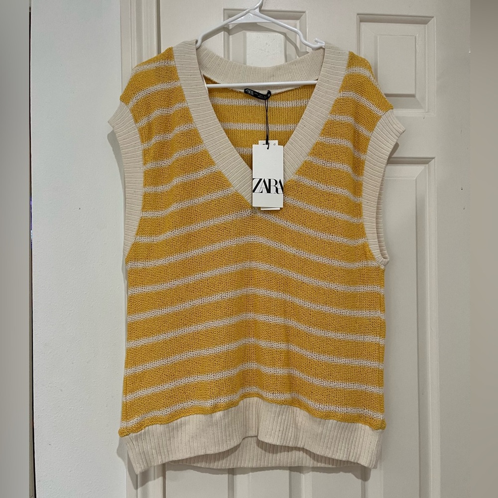 Zara NWT Striped Yellow & White Oversized Sweater Vest size small